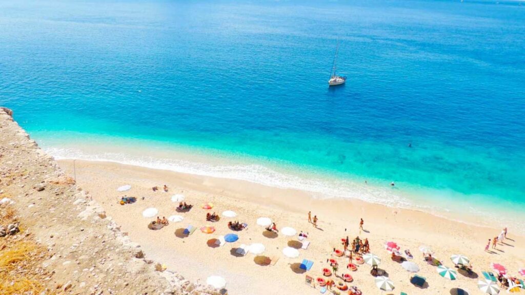 Birbirinden Renkli Antalya Plajlari